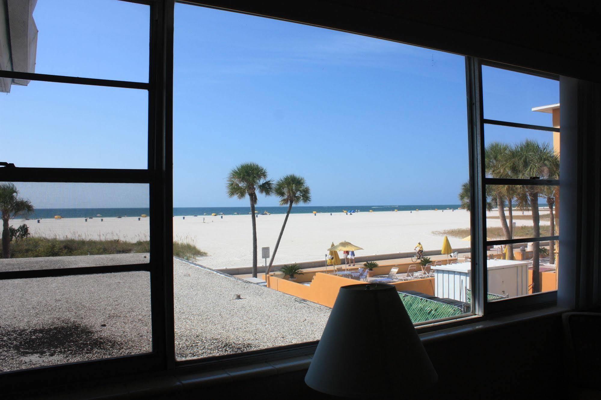 Ibeach Resort Treasure Island Exterior photo