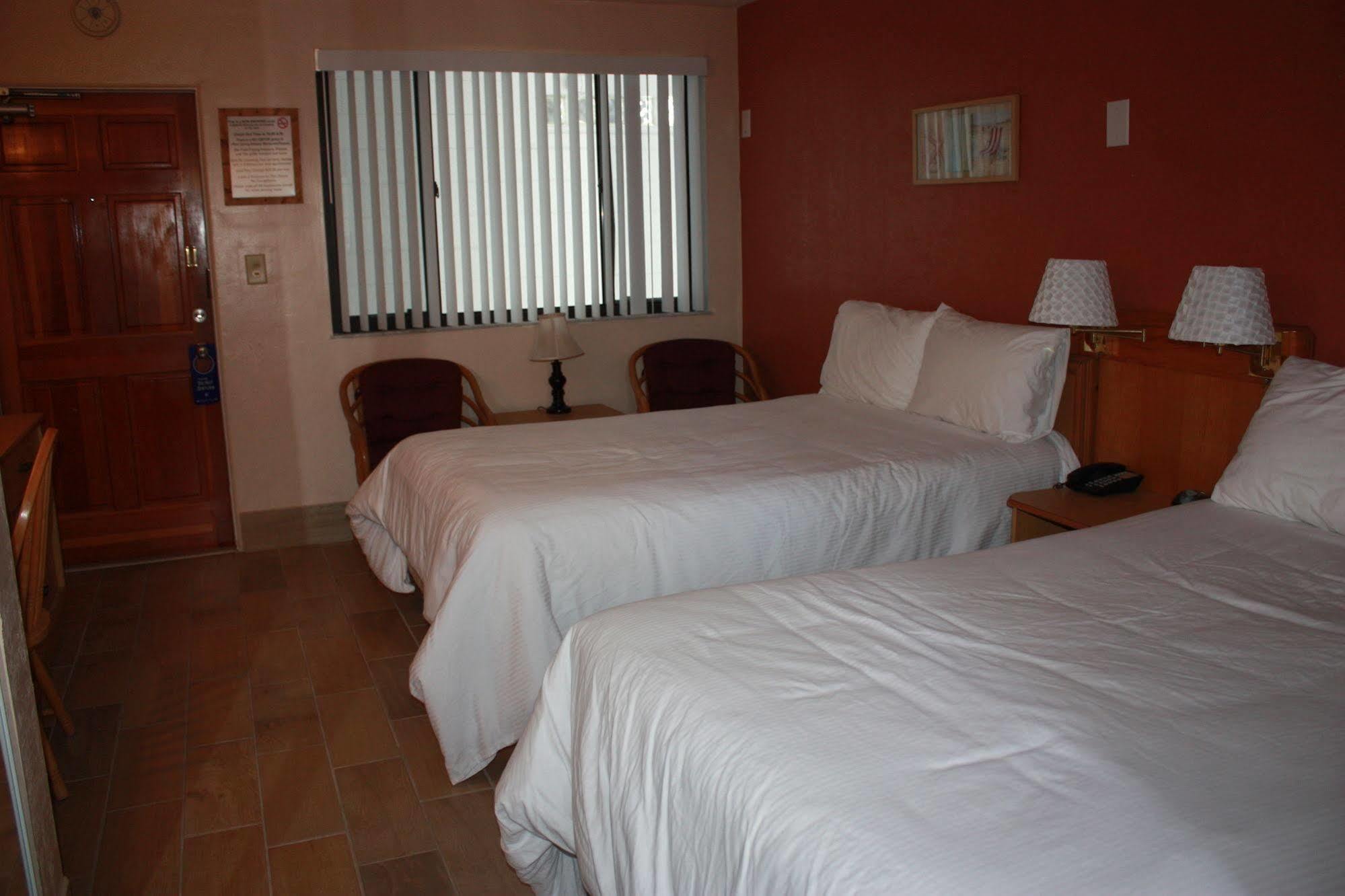 Ibeach Resort Treasure Island Exterior photo